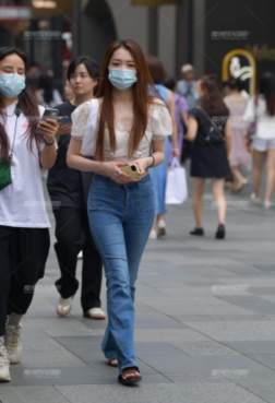 高跟鞋简约漂亮[<font color=red>6P</font>]