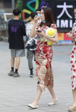 这条裙子，我给分[<font color=red>5P</font>]