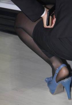 卖车的小姐姐都是这么热情[<font color=red>13P</font>]