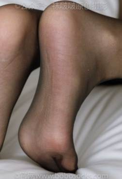 腿长的高跟鞋[<font color=red>112P</font>]