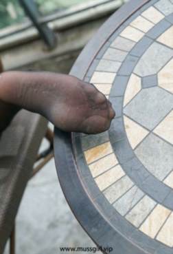 日子很滚烫，又暖又明亮。[<font color=red>77P</font>]