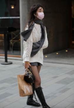 轻松展现美女的优雅之美[<font color=red>8P</font>]