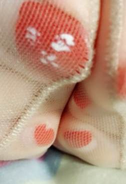 你会人心把可爱的小樱桃一口吃掉吗？[<font color=red>9P</font>]