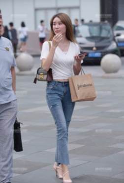 爱上jio穿时尚细跟鞋