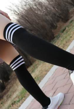 长发墨镜是标配？[<font color=red>60P</font>]