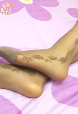 纹花的特写羙足，很美很漂亮7P[<font color=red>7P</font>]