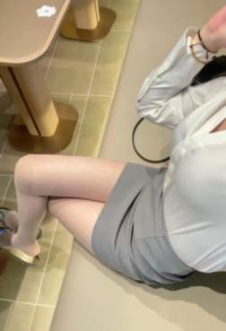 小姐姐约你一起撸串[<font color=red>5P</font>]