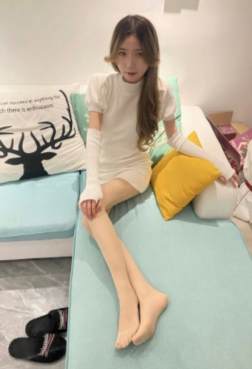 展现出美女高挑魅力的气息[<font color=red>14P</font>]