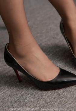 天天意愿--黑丝包臀皮裙小姐姐[<font color=red>97P</font>]