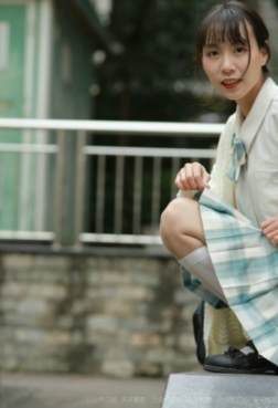 美女穿上高跟鞋[<font color=red>94P</font>]