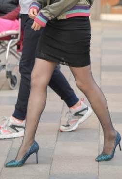 黒絲美人，贴纸是个很可爱的东西[<font color=red>22P</font>]