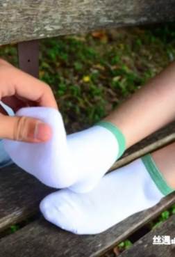 棉袜美甲白皙如遇17P[<font color=red>17P</font>]