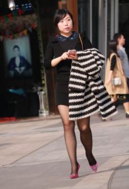 穿出美女的优雅与魅力[<font color=red>14P</font>]