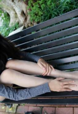 腿长的美女[<font color=red>106P</font>]