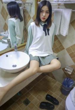 出街穿搭高跟鞋[<font color=red>32P</font>]