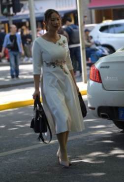 散发青春靓丽[<font color=red>6P</font>]