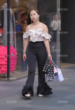 童心依旧的美女