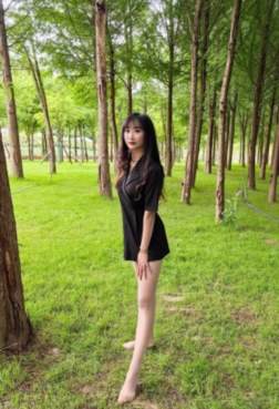 漂亮美腿丝袜好看的脸蛋[<font color=red>6P</font>]