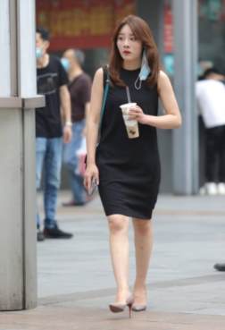 有这样的女友，还有网吧什么事！[<font color=red>7P</font>]