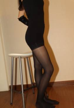 居家的黒絲长靴美腿少女[<font color=red>35P</font>]
