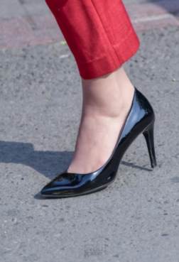 一条弯弯的山路 一曲深情的颂歌[<font color=red>17P</font>]