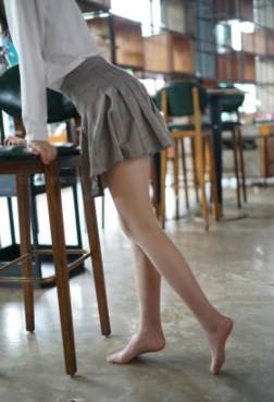 萌甜物语 - 散发出迷人的气息[<font color=red>98P</font>]