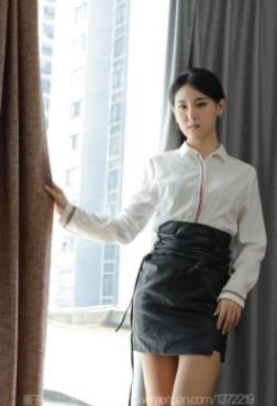 高跟鞋腿长穿搭[<font color=red>77P</font>]