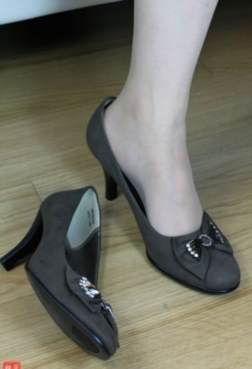 美的低调，薄丝小脚大口鞋，完美展现[<font color=red>17P</font>]