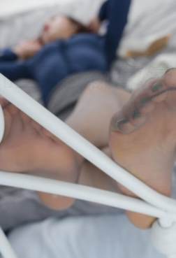 你的手机是不是也不离手啊[<font color=red>88P</font>]