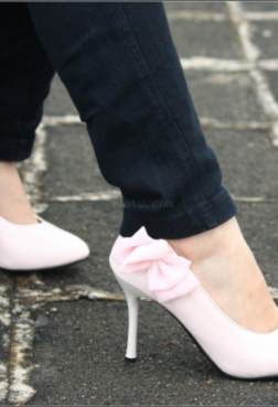 不知道无丝玉足高跟这种穿法你喜欢不[<font color=red>13P</font>]