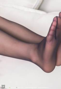 夏日穿搭高跟鞋[<font color=red>84P</font>]