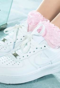 丽柜 交作业的肉丝小姐姐美的更过分了[<font color=red>54P</font>]