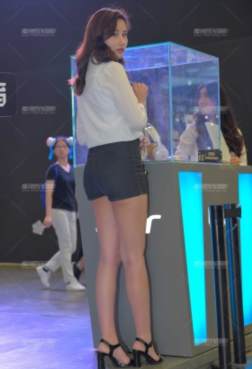 所爱隔山海，山海亦可平。[<font color=red>15P</font>]