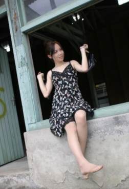 山里的妹子 欢乐多[<font color=red>9P</font>]