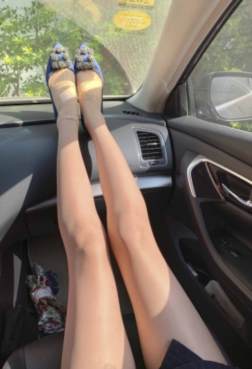 简单优雅范 到底爱不爱[<font color=red>10P</font>]