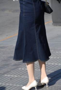 让美女显得格外婀娜多姿[<font color=red>26P</font>]