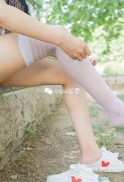 siee丝意-秋风落叶知秋寒，穿丝！[<font color=red>60P</font>]