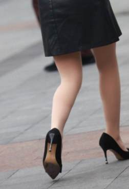 有些丝袜图怎么看都不会觉得腻[<font color=red>8P</font>]