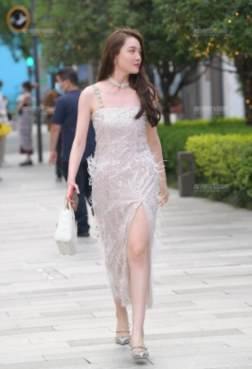 时尚气质的女生[<font color=red>7P</font>]