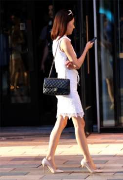 勤学苦练椅子舞，加油[<font color=red>11P</font>]