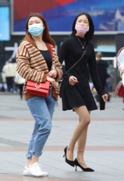 细跟鞋搭配看似简单[<font color=red>10P</font>]