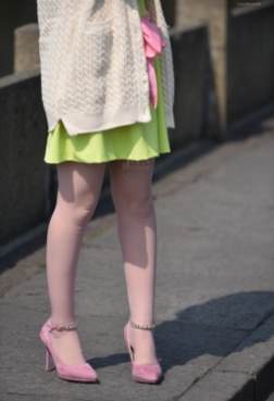 粉系高跟，你来评价吧[<font color=red>11P</font>]