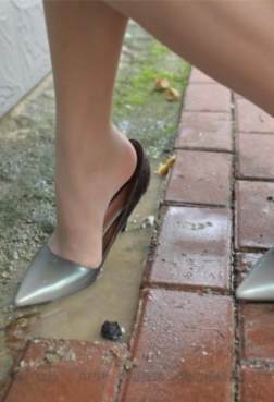 耽丝 - 精选漂亮的高跟丝袜脚[<font color=red>51P</font>]