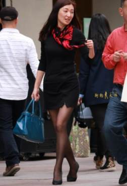 时尚细跟鞋搭配[<font color=red>14P</font>]