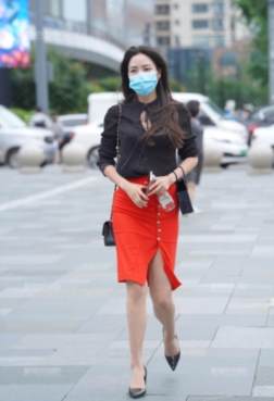 展现出优雅的漂亮气息[<font color=red>6P</font>]