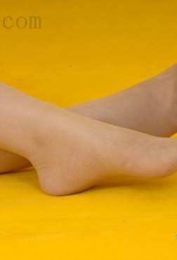 精选超多超美超可人的丝袜美足特写[<font color=red>29P</font>]