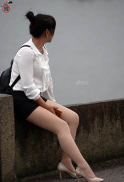 奔跑的路上[<font color=red>9P</font>]