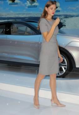 穿搭出街女神高贵[<font color=red>62P</font>]