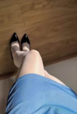 这双腿不管哪个角度好像都很美[<font color=red>5P</font>]