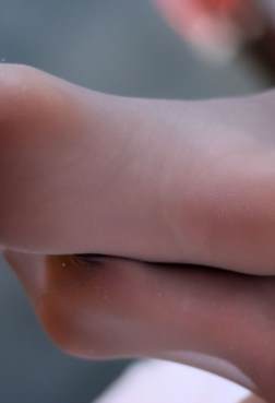 精品的美丝足特写，浓浓的丝情[<font color=red>3P</font>]